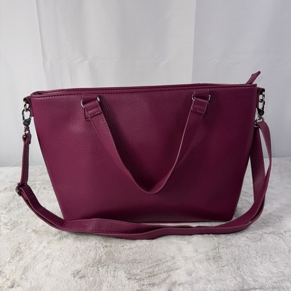 Jewell Handbags - Thirty One Jewell City Chic Tote Bag Hot Pink